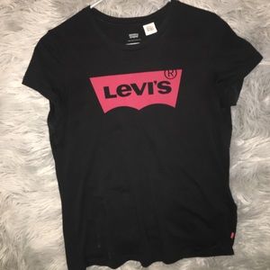 Levi’s short sleeve